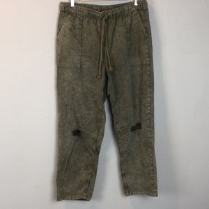 Aerie Chambray Distressed Knee Pant Size XL